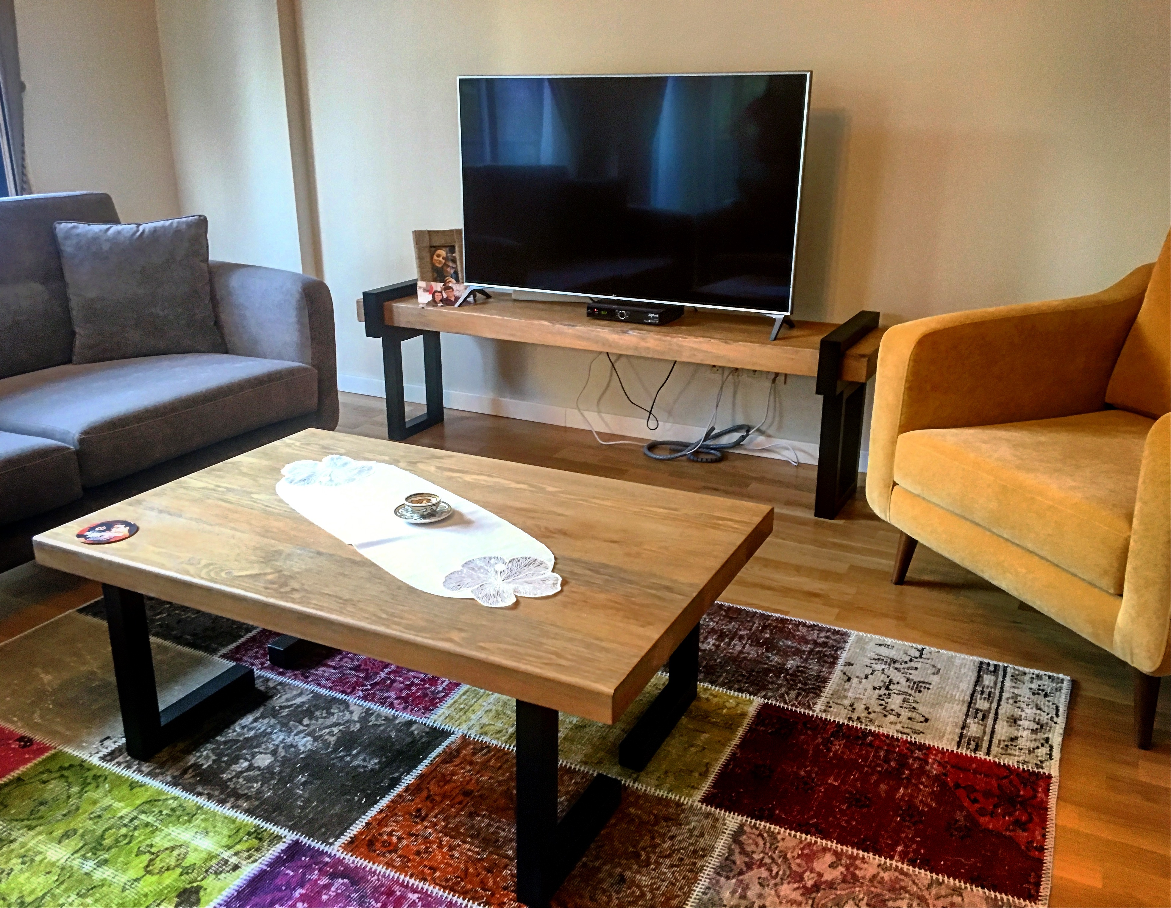 Ağaç Tv Ünitesi 200cm